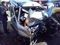 TİCARİ ARAÇ - Giresun'da Trafik Kazası Açıklaması 1 Ölü