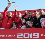 VODAFONE - Vodafone 41. İstanbul Maratonu'na Beşiktaş Belediye Başkanı Akpolat Da Katıldı