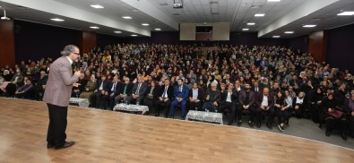 Canik'ten 'Bilinçli Aile, Duyarlı Gençlik' Konferansı