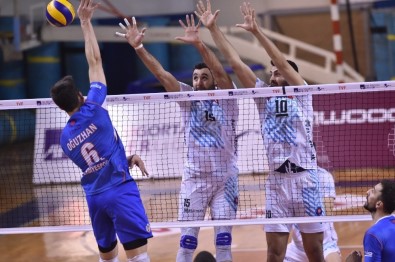 Efeler Ligi Açıklaması İnegöl Belediyespor Açıklaması 3 - Halkbank Açıklaması 2