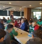 ESKIŞEHIRSPOR - Eskişehirspor Başkanı Akgören Yaralanan Taraftarlı Ziyaret Etti