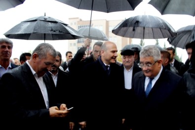 İçişleri Bakanı Süleyman Soylu'ya Yağmur Sürprizi