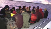 KAÇAK GÖÇMEN - İzmir'de 111 Kaçak Göçmen Yakalandı