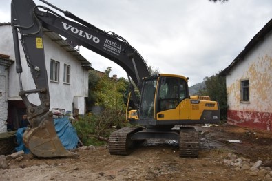 Nazilli Belediyesi Köylerde Çalışmalara Hız Verdi