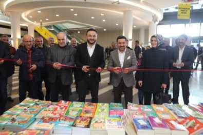 Nevşehir Belediyesi 1.Kitap Fuarı Açılışı Yapıldı