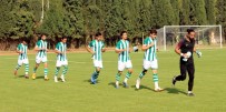 SANDIKLISPOR - Salihli Belediyespor Seyircisiz Maçta Kazanmak İstiyor