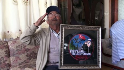 25 Yıldır Mehmetçiği Selamlayan Mehmet Amcayı Gururlandıran 'Arma'