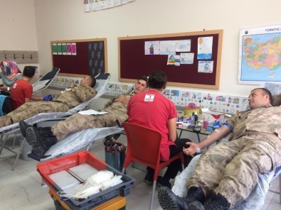 Besni'de Kan Bağışı İle Kök Hücre Bağışı Yapıldı