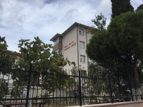 PARMAK - Bir Gecede İki Okula Hırsızlık İçin Girdi