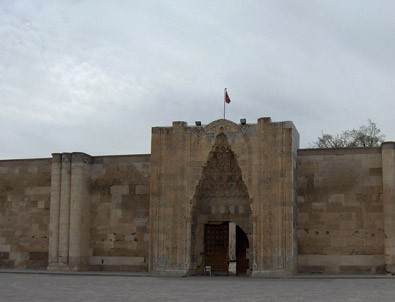 Kale gibi kervansaray sultanhanı