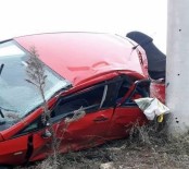 Karasu'da İki Otomobil Çarpıştı Açıklaması 6 Yaralı