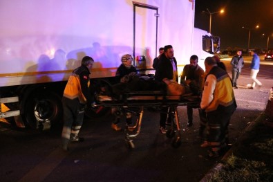 Kaza Yapan Araçtan Yaralı Çıktı, Aklında Cep Telefonu Vardı