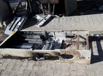 KAÇAK ELEKTRIK - Mardin'de Kaçak Elektriği Önleyen Panoları Kırıp Yaktılar