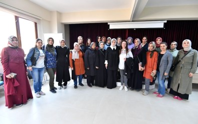 Osmangazi'den Bilgi Evi Velilerine Eğitim