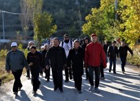 PELITÖZÜ - Vali Şentürk İle Birlikte İki Günde 16 Kilometre Yürüdüler