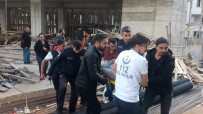 YAŞAR KESKIN - Cami İnşaatından Düşen İşçi Yaralandı