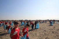 ADANALıOĞLU - Mersin'de Sahil Temizliği Yapıldı