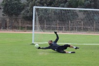 BERGAMA BELEDİYESPOR - Salihli Belediyespor Az Atıp, Az Yiyor