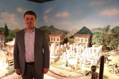 Somuncu Baba'nın Minyatür Müzesini Yılda 500 Bin Turist Ziyaret Ediyor