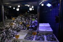 BALIKÇI ESNAFI - Balıkçıların Mavi Işık Hilesini Zabıta Engelledi