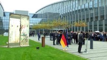 HASSASIYET - Berlin Duvarı'nın Yıkılışı NATO'da Anıldı