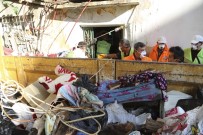 HARABE - Efeler Belediyesi, Ayten Teyze'ye Yardım Eli Uzattı