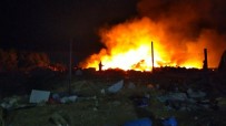 ÇAM AĞACI - Gaziemir Çöplüğünde Çıkan Yangınlar Vatandaşı İsyan Ettirdi