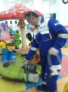 Hakkari Çocuk Oyun Ve Kültür Merkezi Dezenfekte Edildi