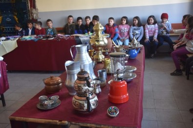 İlkokul Öğrencilerinden Sıra Dışı Sergi