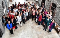 KADıN HAKLARı  - İzmir Büyükşehir Belediyesinden 'Kadın Zirvesi'