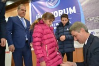 UZAT ELİNİ - Malatya'da 444 Çocuğa Mont Dağıtıldı
