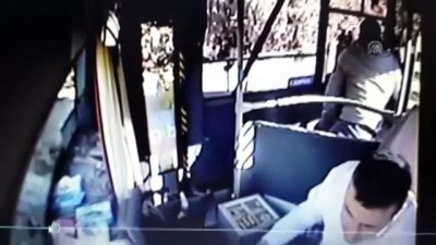 Niğde'de Yolcunun Otobüs Şoförüne Saldırısı Kamerada
