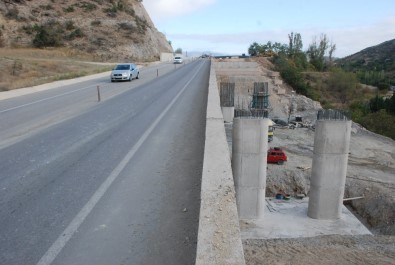 Tokat'ta Heyelanlara Köprülü Çözüm