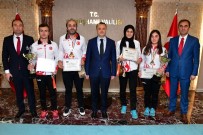 ALTUNTAŞ - Vali Taşbilek'ten Dünya Şampiyonlarına Altın