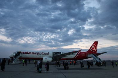 Atlasglobal, İstanbul'dan Buhara'ya İlk Turistik Charter Uçuşunu Gerçekleştirdi