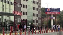 ÇANAKKALE ONSEKIZ MART ÜNIVERSITESI - Bebeğin Akciğerine Kaçan Badem 'Acil' Operasyonla Çıkarıldı