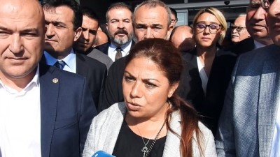 CHP'li Zeynep Altıok 'Cumhurbaşkanına Hakaret' Suçundan Hakim Karşısına Çıktı