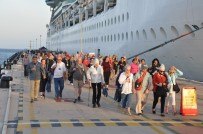 BAHAMA - Dev Transatlantik Yolcu Gemisi 3 Yıl Aradan Sonra Kuşadası'nda