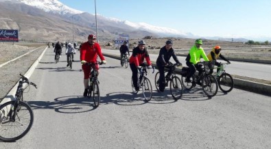 'Geleneksel 3. Cemil Atalay Ekşisu Bisiklet Turu' Düzenlendi