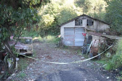 Rize'de Yer Altından Çıkan Gaz Mahalleyi Tedirgin Etti