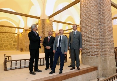 Vali Varol'dan 3 Türbenin Daha Restorasyonu İçin Talimat