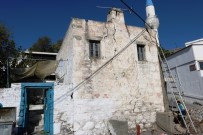 YIKIM ÇALIŞMALARI - 100 Yıllık Tescilli Bina Yıkıldı