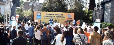 Beşiktaşlılar Lösemili Çocuklar İçin Maskelerini Takıp Yürüdü