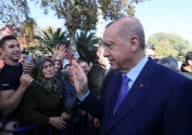 Cumhurbaşkanı Erdoğan, Cuma Namazını  Eyüpsultan Camii'nde Kıldı