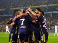 ALI PALABıYıK - Fenerbahçe İlk Yarıyı Önde Kapattı