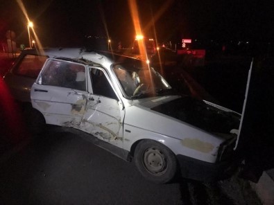 Konya'da İki Otomobil Çarpıştı Açıklaması 5 Yaralı