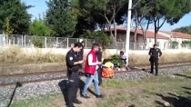 YÜK TRENİ - Manisa'da Trenin Çarptığı Kişi Öldü