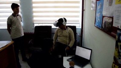 Ortaokul Öğrencisinin Tasarladığı 'Sanal Gerçeklik Gözlüğü' Türkiye Birincisi Oldu
