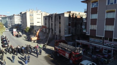 Sivas'ta Metruk Binalar Binalar Yıkılıyor