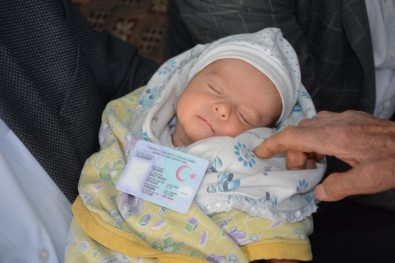 Yeni Doğan Bebeğe Devlet Bahçeli'nin İsmini Verdiler